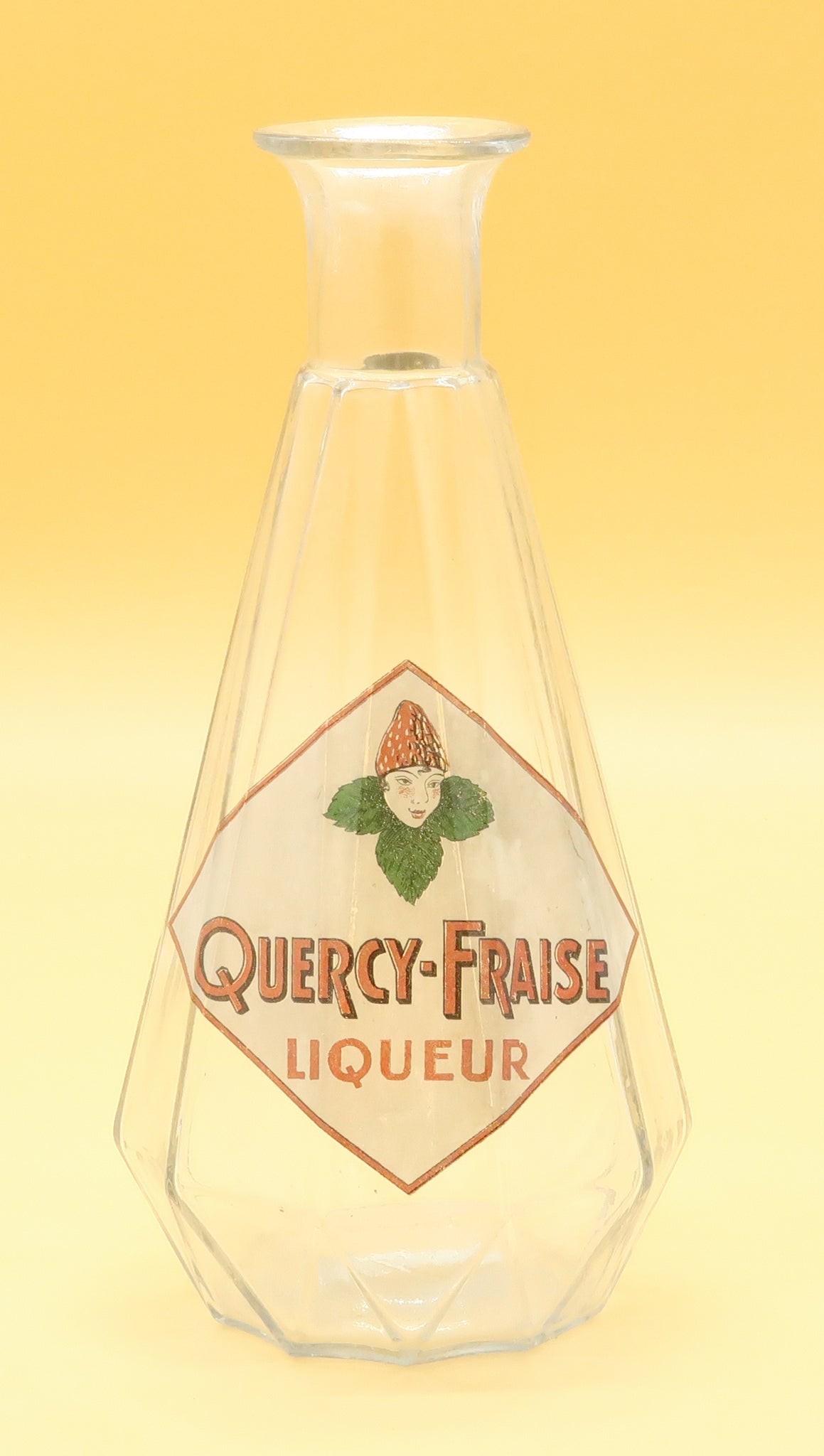 Ancienne carafe liqueur Quercy Fraise en dépolie