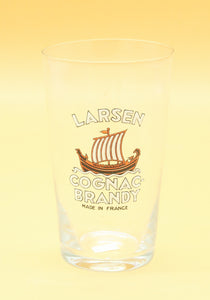 Ancien verre Cognac Larsen émaillé