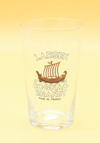 Ancien verre Cognac Larsen émaillé